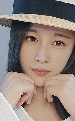 蘑菇视频自然风景主题：向山野借一段安静